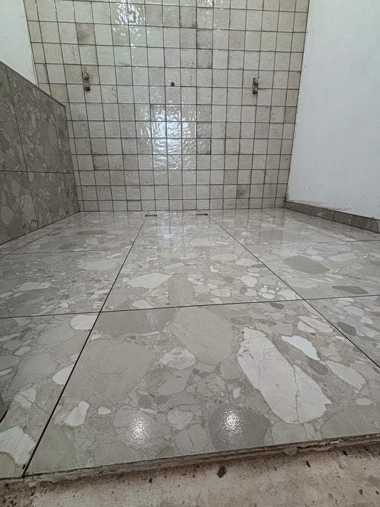 Porcelain, Ceramic or Natural Stone? Choosing the Right Tiles for Your Home
